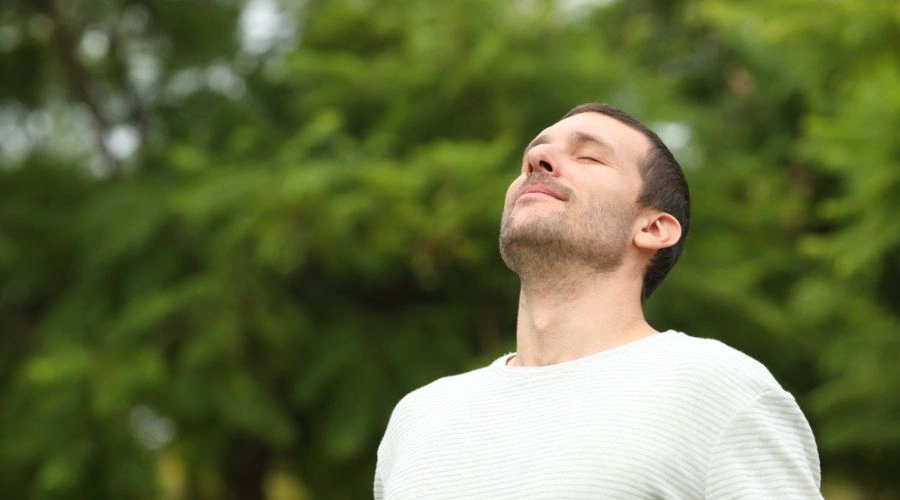 Breathing Exercises and Mindfulness to Manage Alcohol Cravings